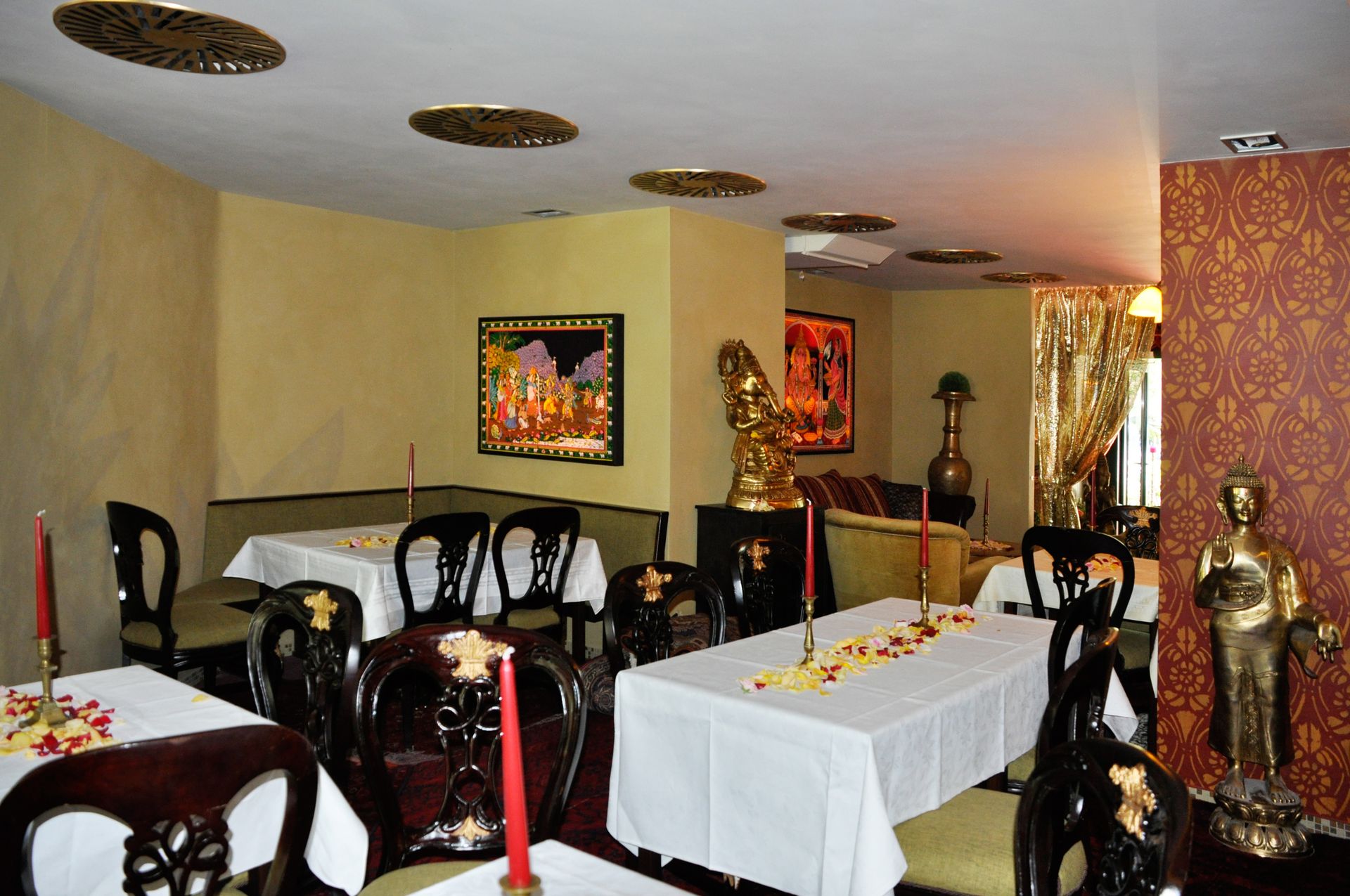 Wandgestaltung im Restauant Maharani in den Grindelhochhäusern